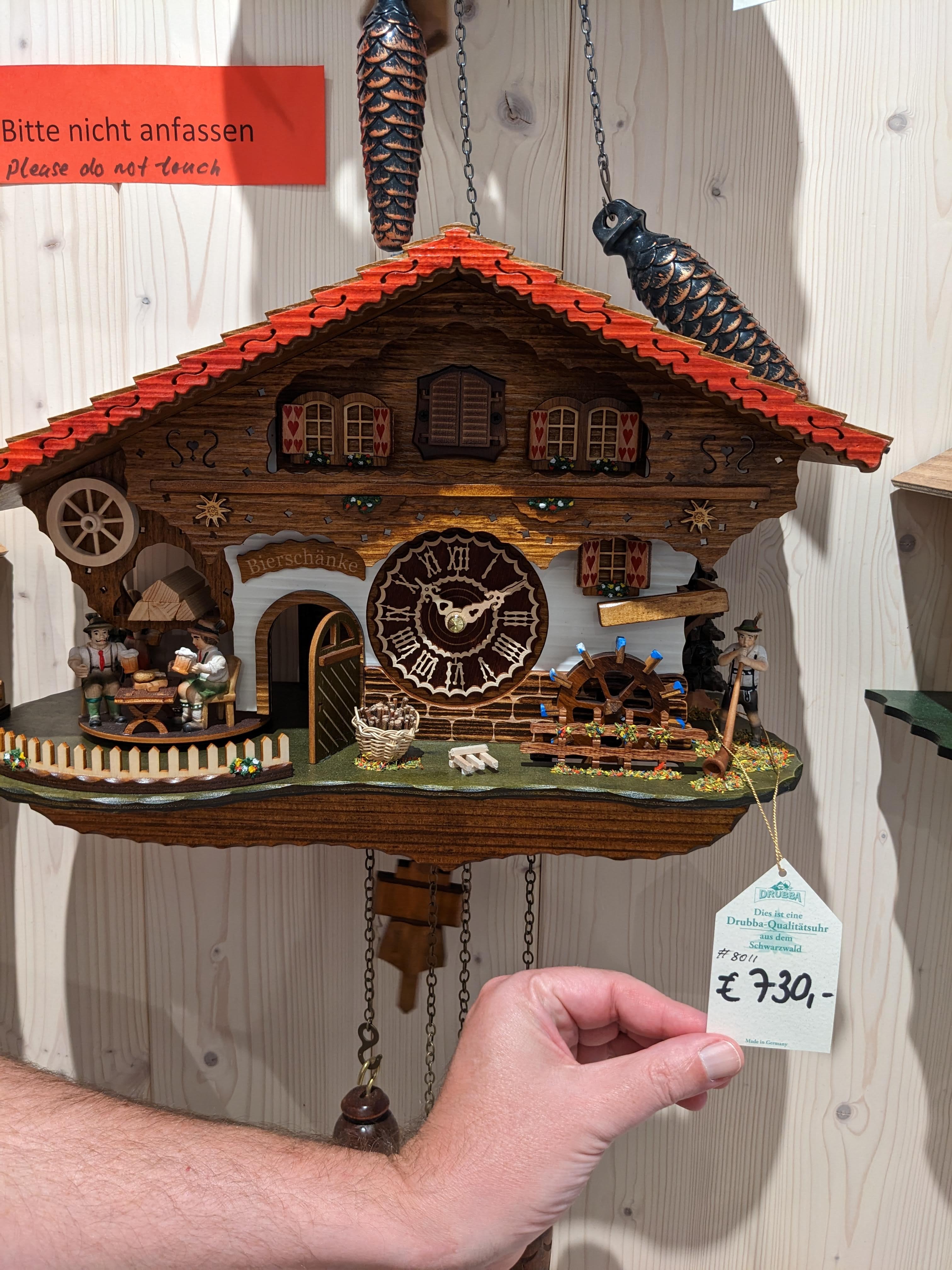 Cuckoo Clock | Beer Tavern | Battery